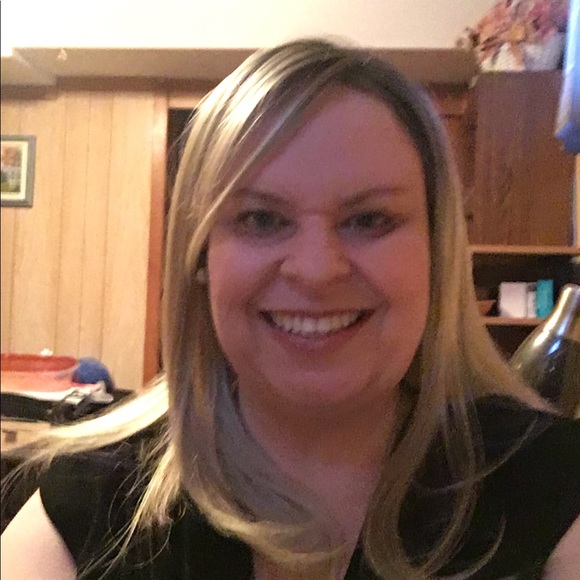 Meet your Posher, Lorna - Picture 1 of 1